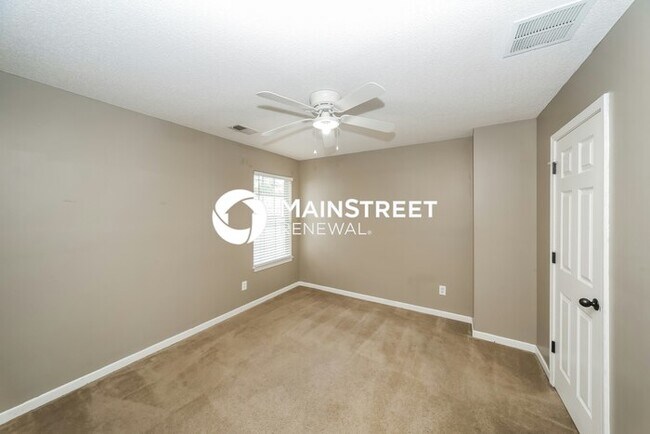 Building Photo - 3 Bedroom Pet-Friendly Home in CORDOVA, TN with Main Street Renewal