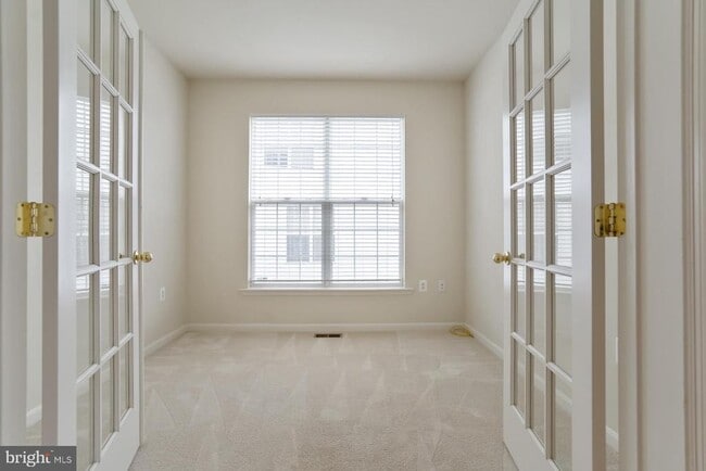 Building Photo - 9800 Traver St