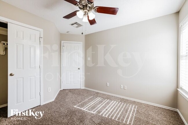 Building Photo - 8702 Bentongrove Ln