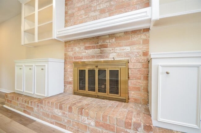 Building Photo - 12023 Sleepy Pines Dr