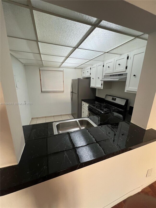 Building Photo - 17901 NW 68th Ave