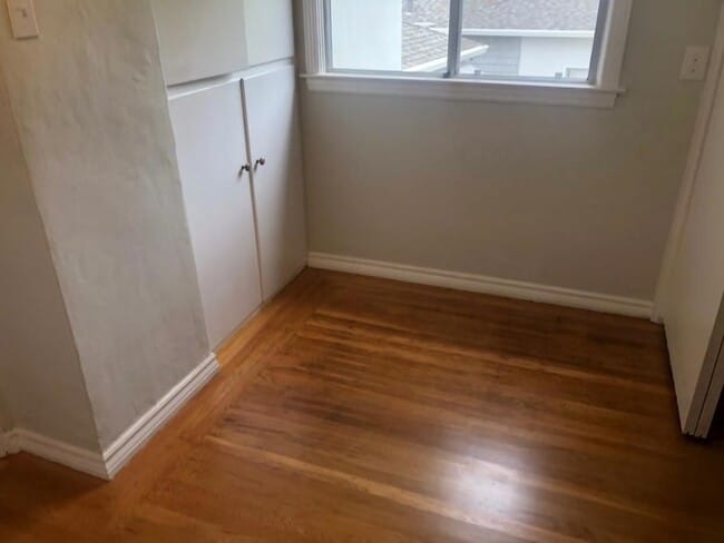 Building Photo - 130 El Bonito Way