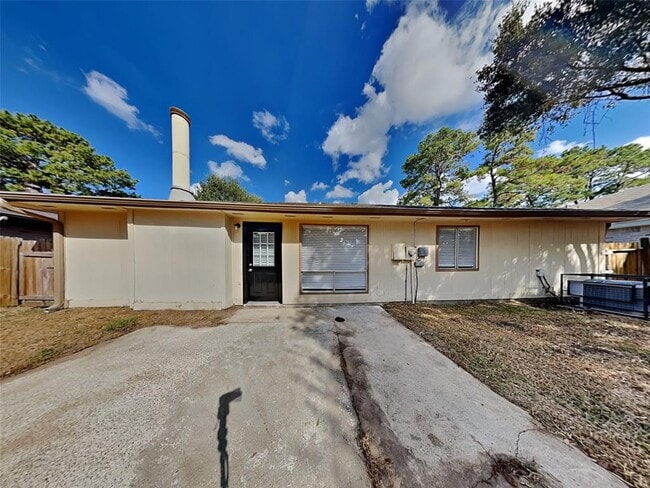 Building Photo - 4823 Ingleside Ct