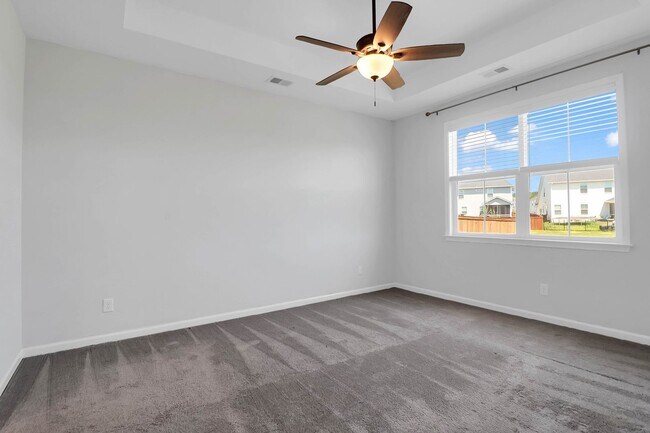 Building Photo - Pristine and Calm Home in Moncks Corner