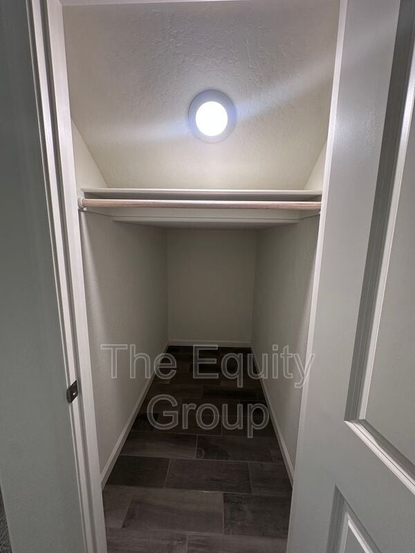 Building Photo - 30536 Delancy Rd