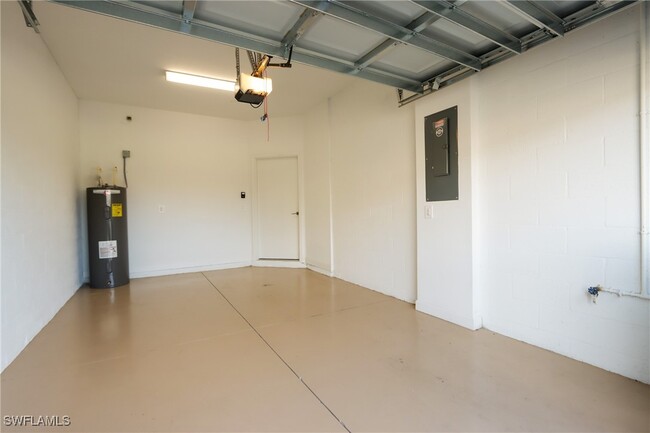 Building Photo - 14103 Pine Lodge Ln