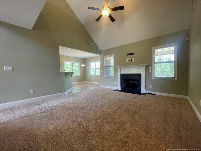 Building Photo - 3900 Limwert Ln