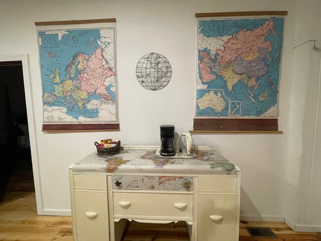 Building Photo - 1275 WY-50