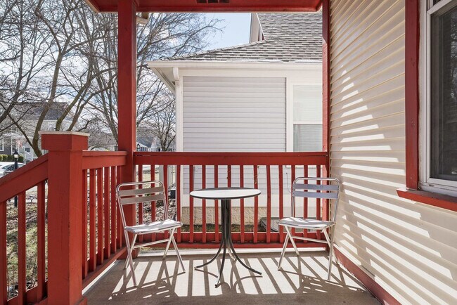 Building Photo - 2318 N New Jersey St