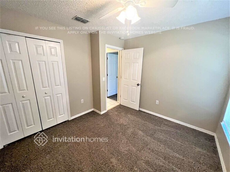 Building Photo - 2759 Kingsdale Dr