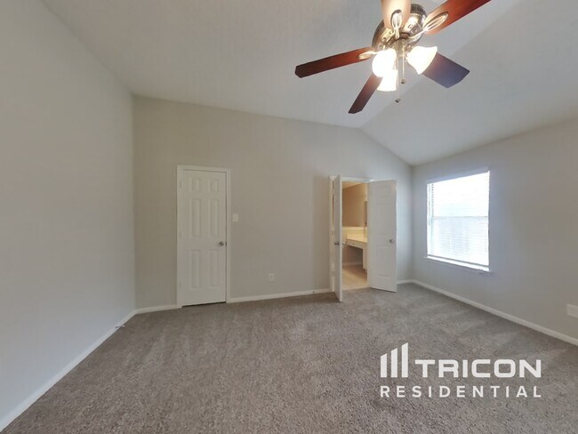 Building Photo - 2239 Barnett Street Lancaster TX