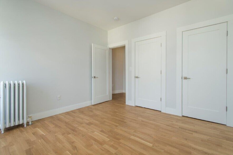 Building Photo - 37 Radnor Rd