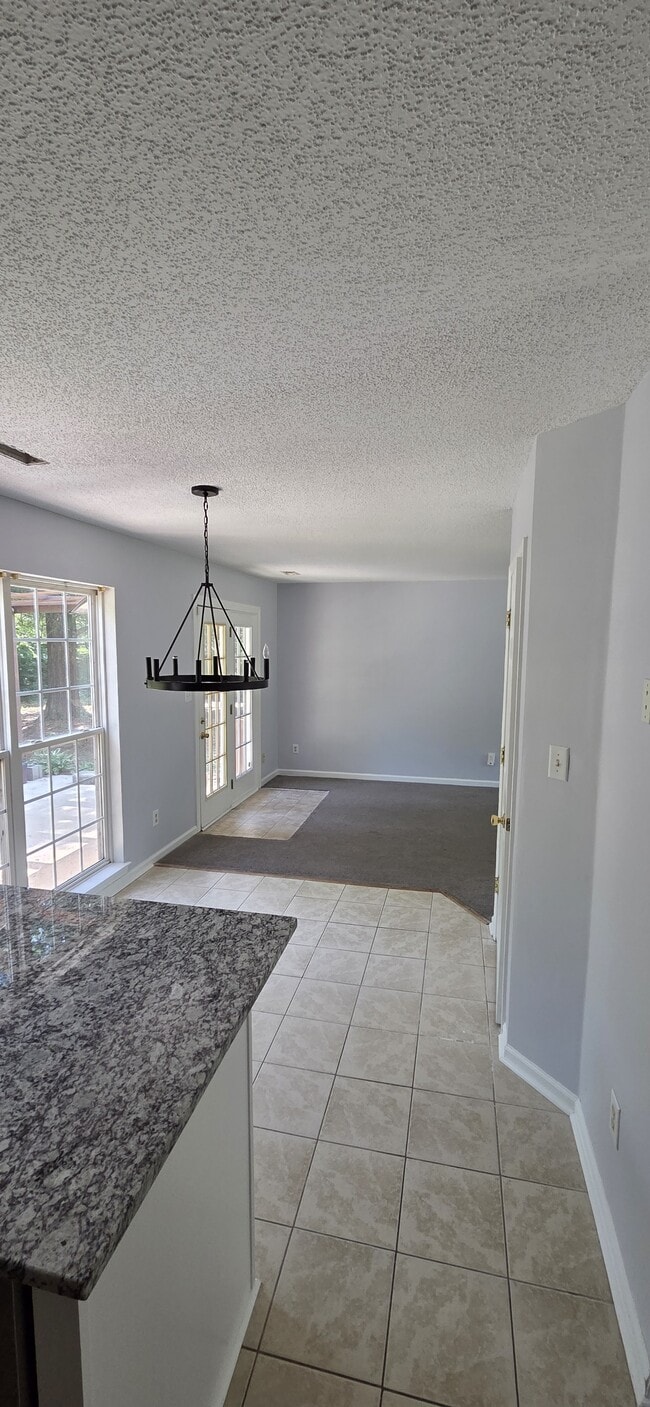 Building Photo - 3508 Selway Dr
