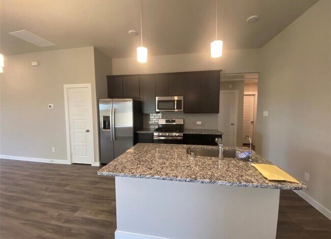 Building Photo - 3119 Spanish Oak Ln