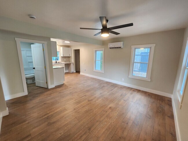 Building Photo - 804 Palatka Rd
