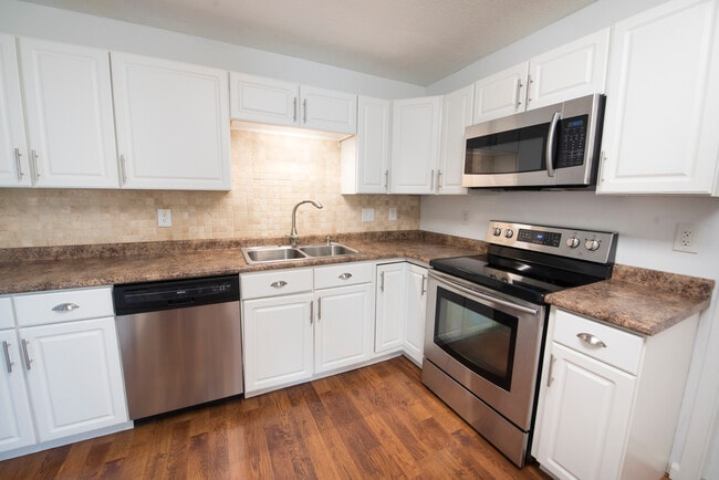 Building Photo - 3512 Brinkton Dr