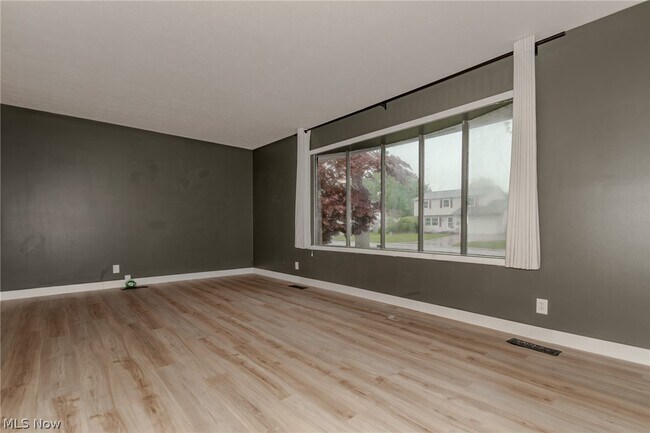 Building Photo - 8806 Norwood Dr