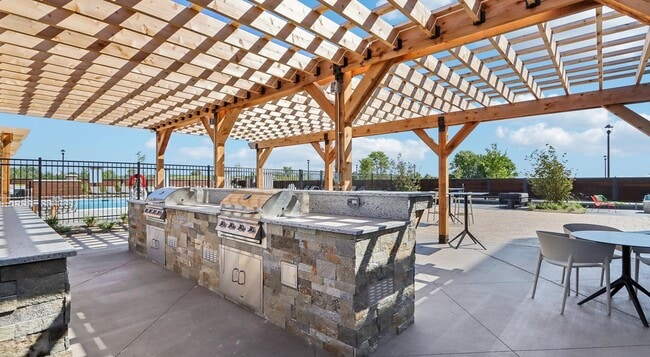 Building Photo - 5811 Main St