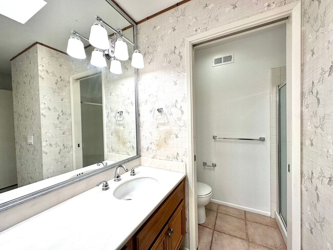 Building Photo - Serene Retreat in the Oaks North 55+ Community: Discover Your Dream Home!