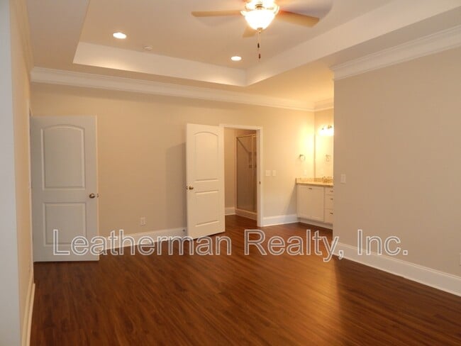 Building Photo - 408 Senate St