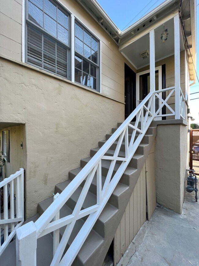 Building Photo - 10474 Eastborne Ave