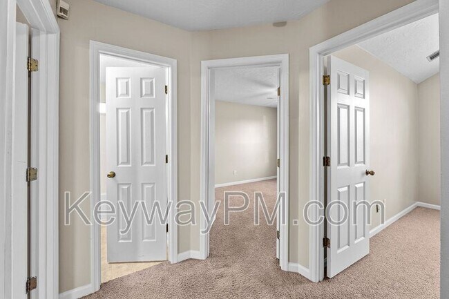 Building Photo - 124 Summerfield Cir