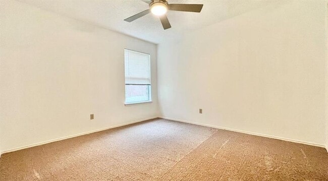 Building Photo - 1803 Woodland Dr