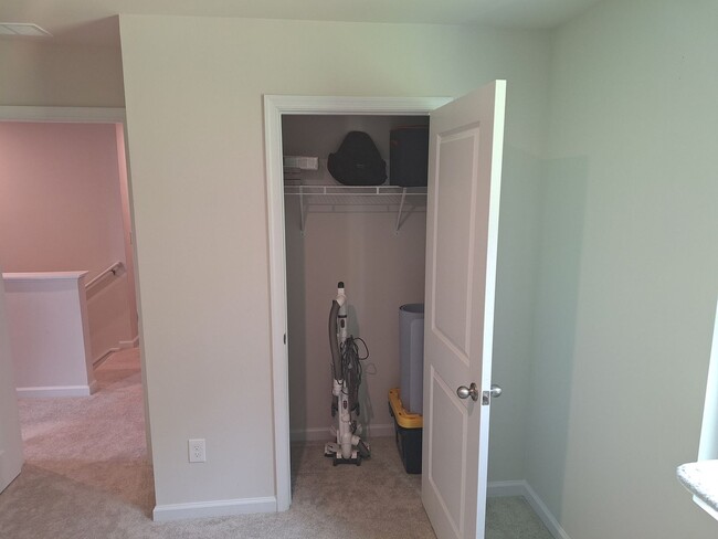 Building Photo - Outstanding Four Bedroom Home Less Than 10...