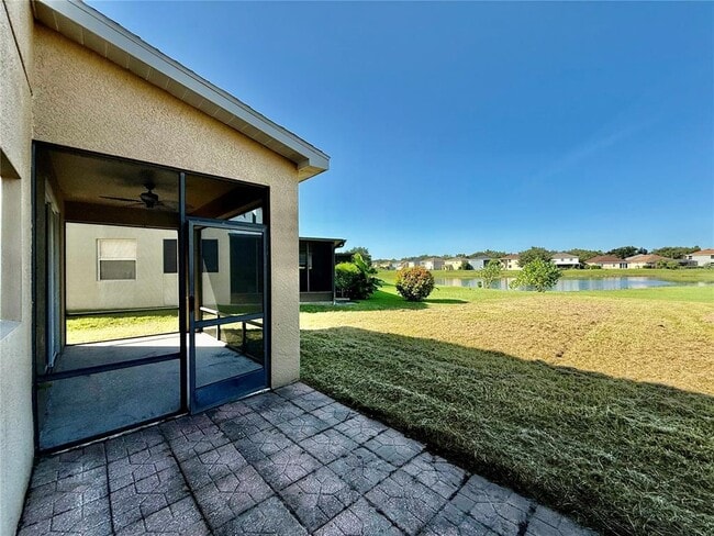 Building Photo - 11161 Creek Haven Dr
