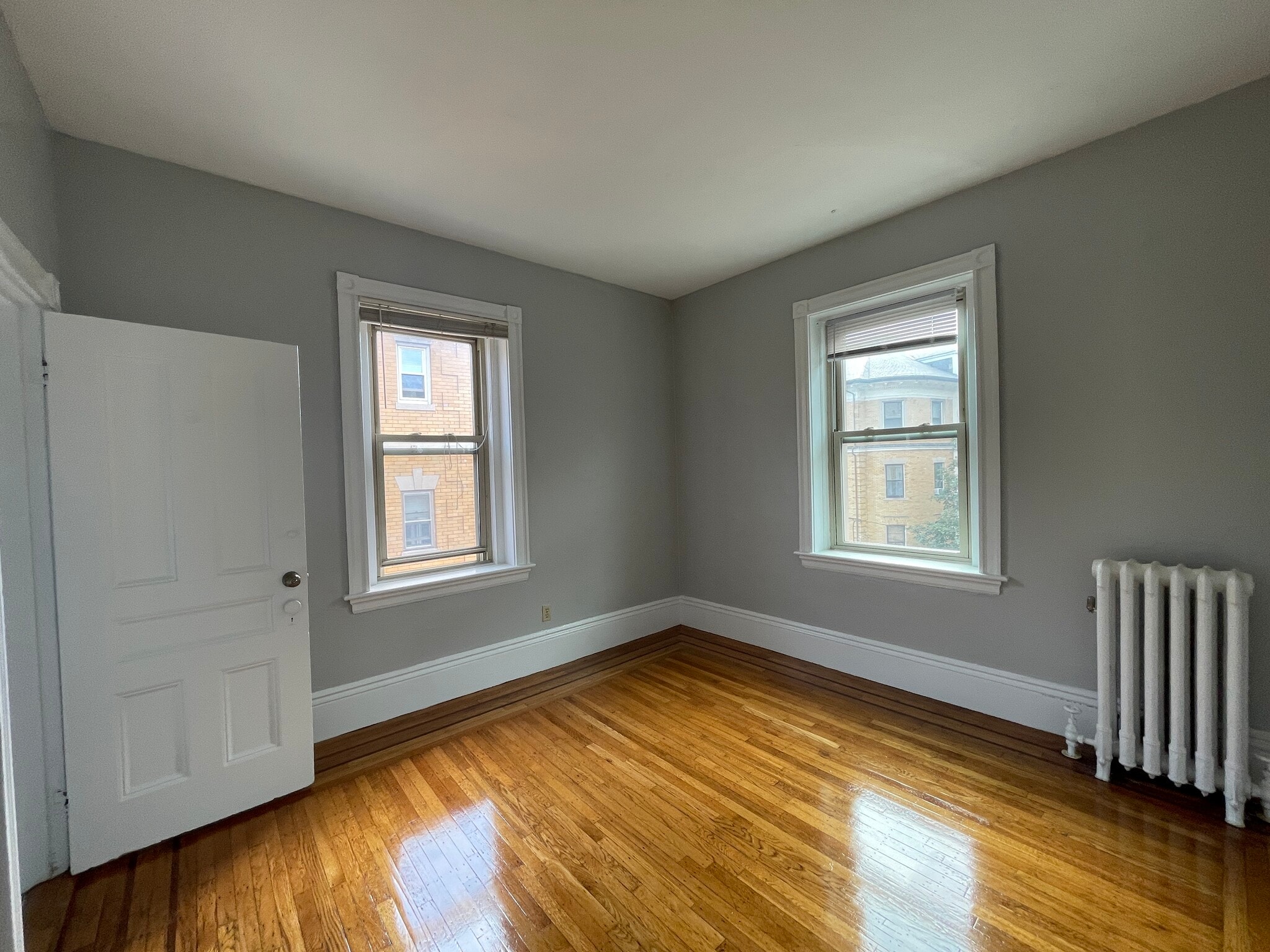 Building Photo - 11 Park