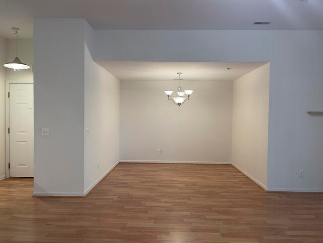Building Photo - 1139 Joyce Ln