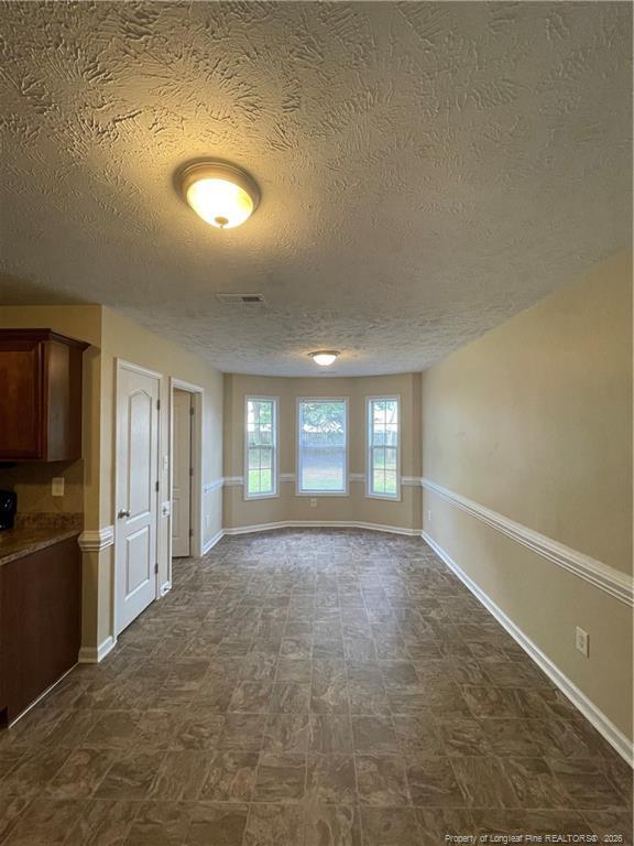 Building Photo - 5234 Woodpecker Dr