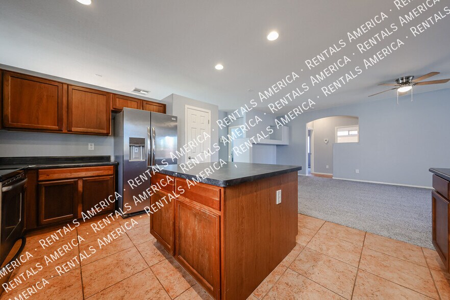Building Photo - 18166 N Jameson Dr