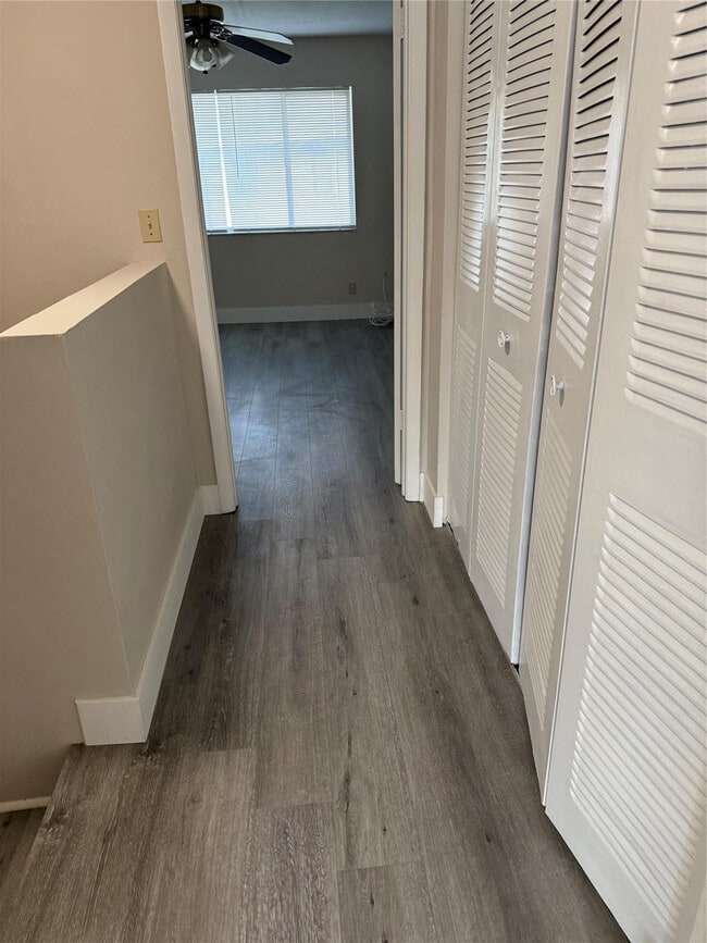 Building Photo - 1349 Sussex Dr