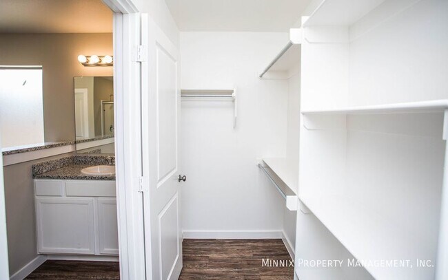 Building Photo - 2154 Kirksey Ave