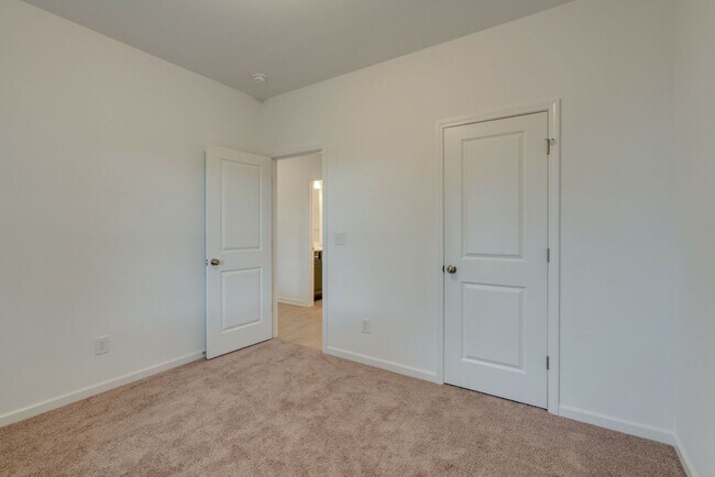 Building Photo - New Construction! 3 Bed, 2 Bath, Single family home minutes from downtown Columbia!