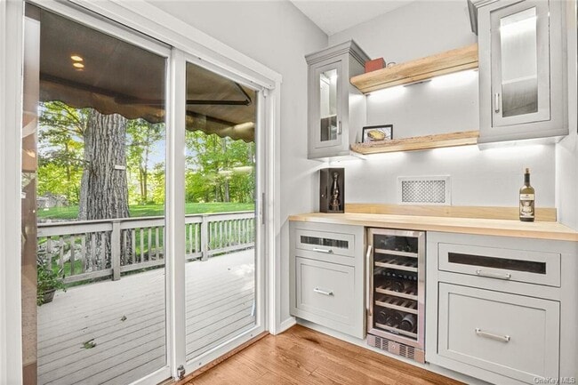 Building Photo - 912 Heritage Hills