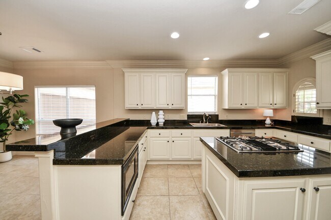 Building Photo - 14207 Jade Cove Dr