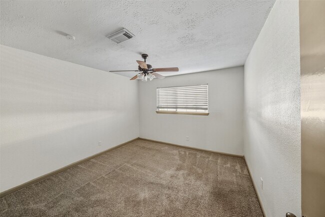 Building Photo - 205 Granberry St