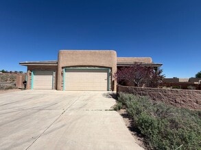 Building Photo - 4 Bedroom Single Story Custom Home Available In Rio Rancho Near Unser Blvd SE & Westside Blvd SE!