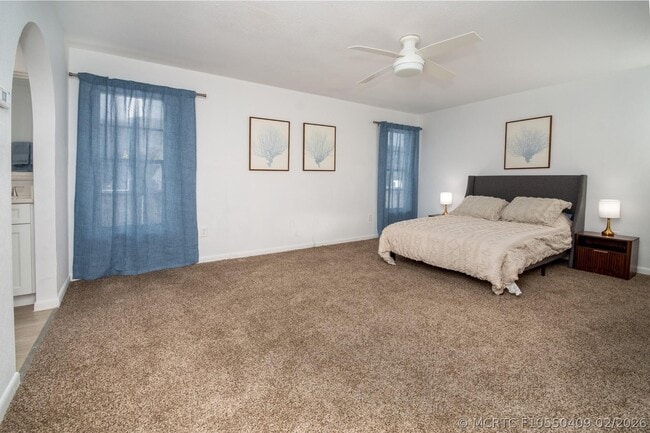 Building Photo - 2504 Hibiscus Dr W