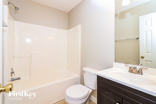 Building Photo - 112 Pleasant Way