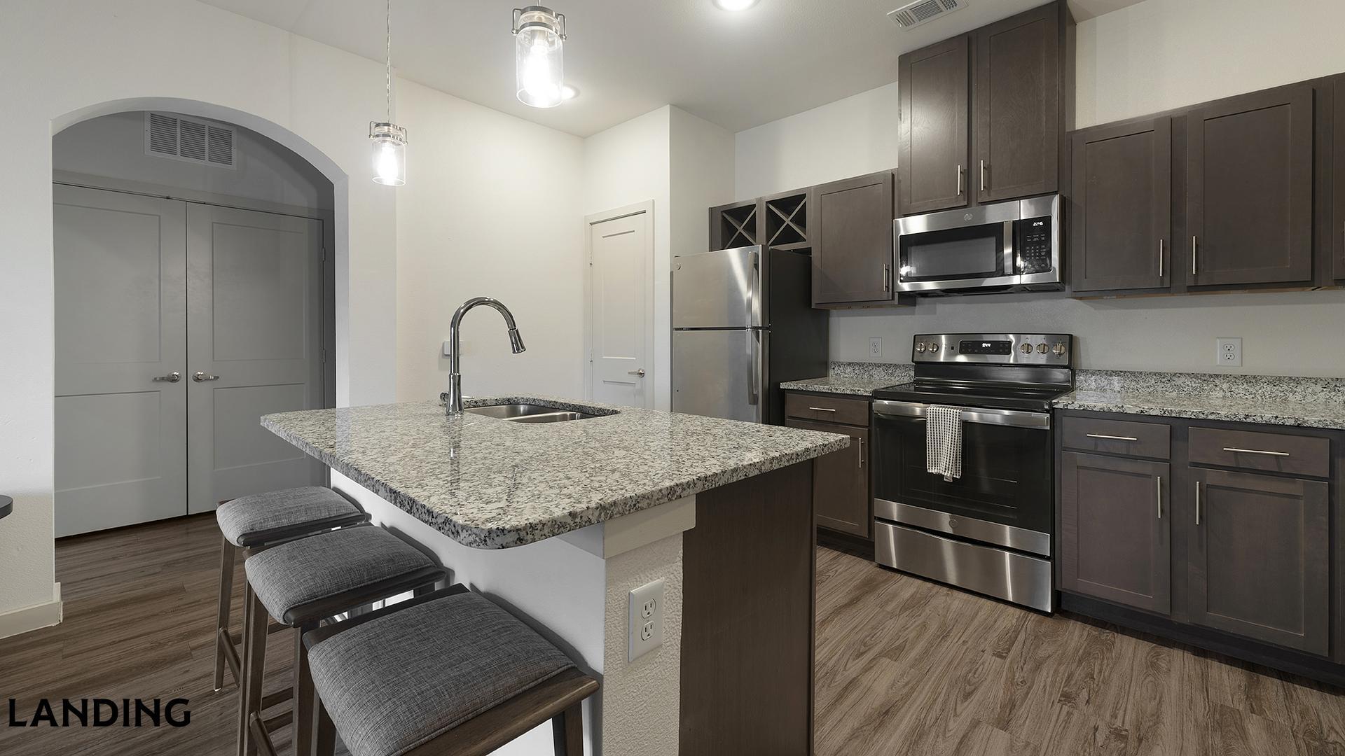 Building Photo - 2825 Main St