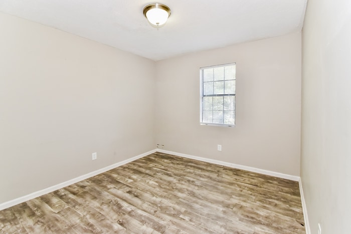 Building Photo - 529 Bradley Dr