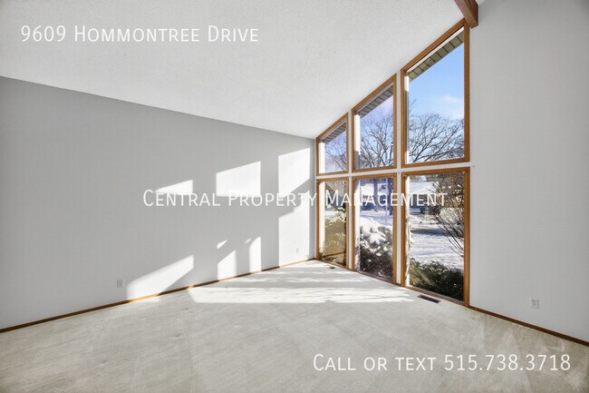 Building Photo - 9609 Hammontree Dr