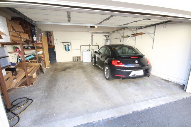 Building Photo - Spacious 3 Bedroom + Bonus Room Townhome with 2-car garage