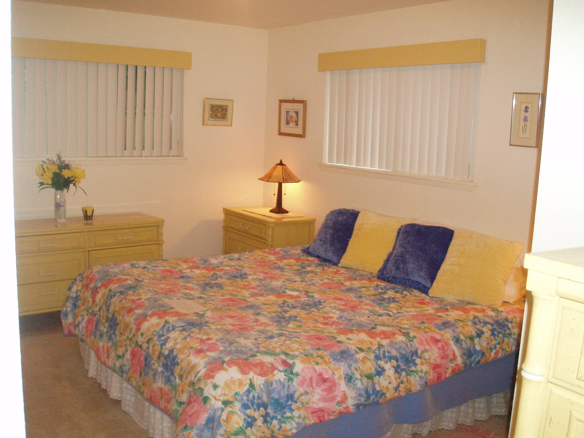 Building Photo - 515 16th Ave SE