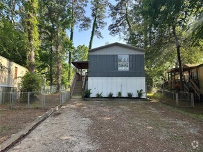 Building Photo - 13413 Commander Cir