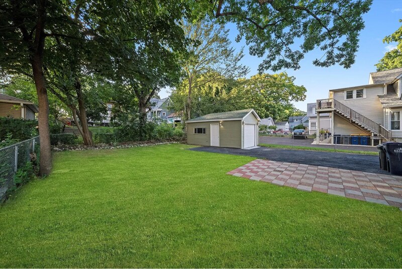 Building Photo - 628 S Liberty St