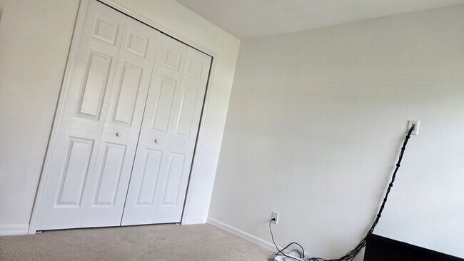 Building Photo - Spacious Haines City Retreat - For Rent Now!